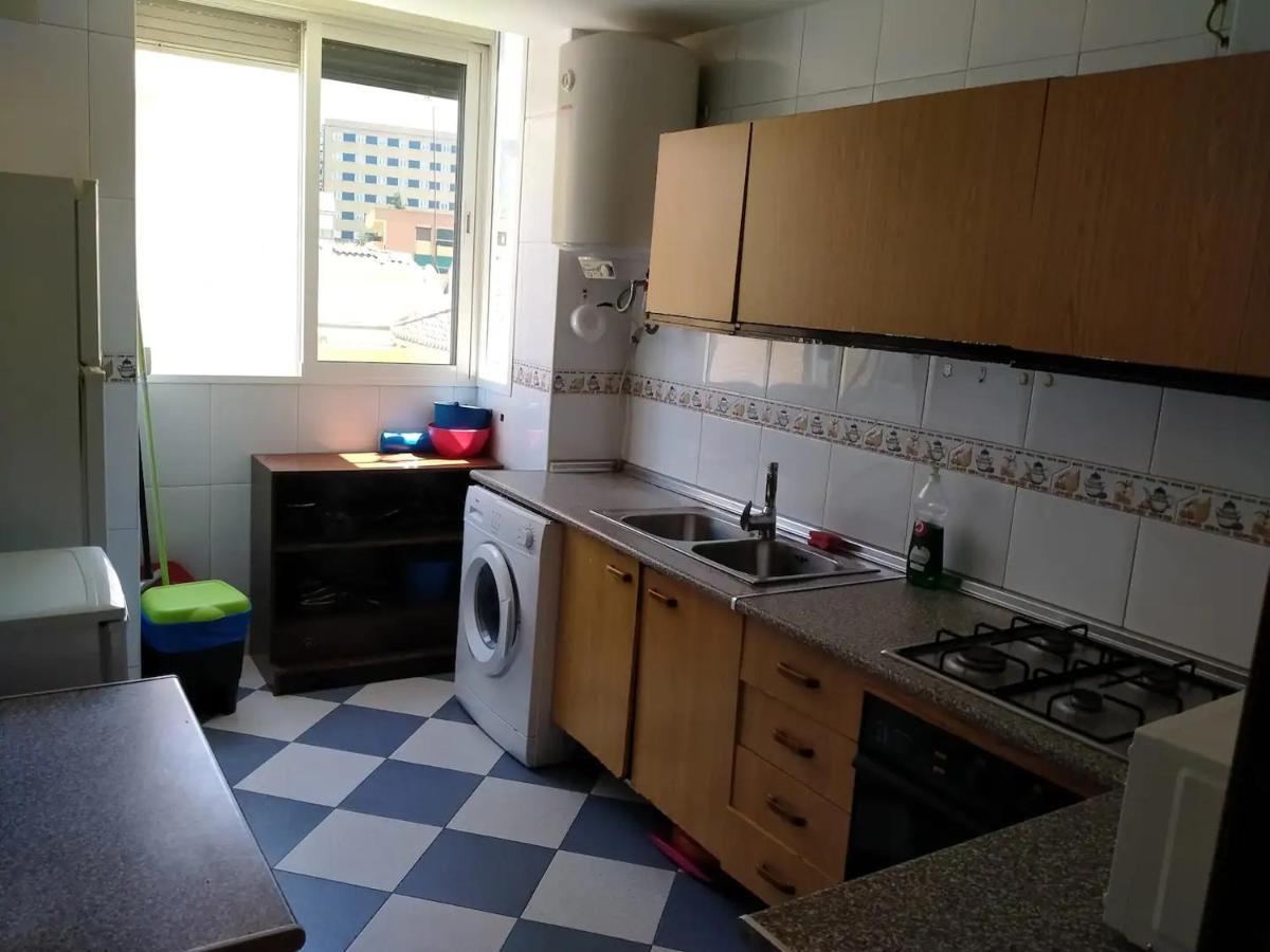 Apartamento 3 Dormitorios Frente A Hospital De Traumatologia กรานาดา ภายนอก รูปภาพ
